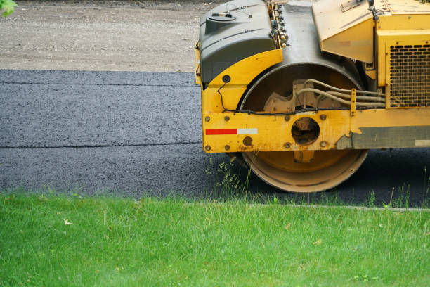 Best Driveway Paving Near Me  in Baldwyn, MS